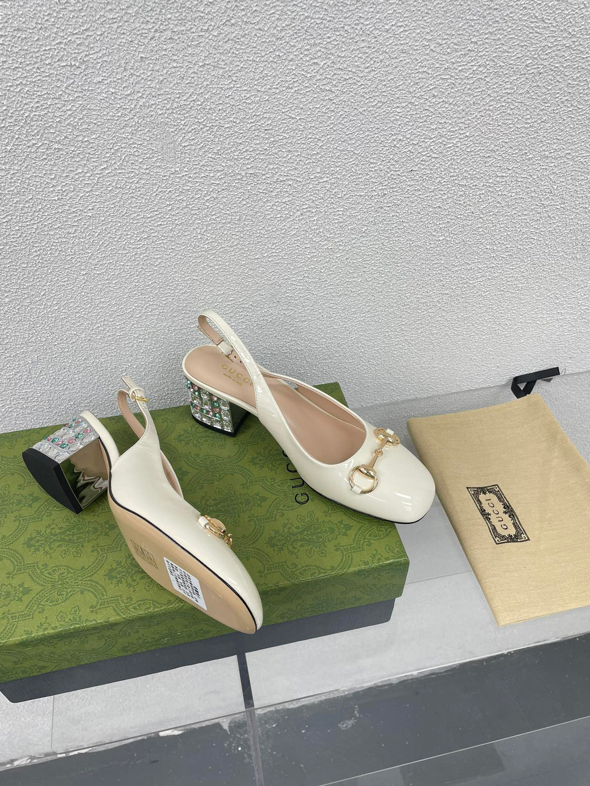 GG WOMEN'S HORSEBIT SLINGBACK IN WHITE CALFSKIN WITH RHINSTONES