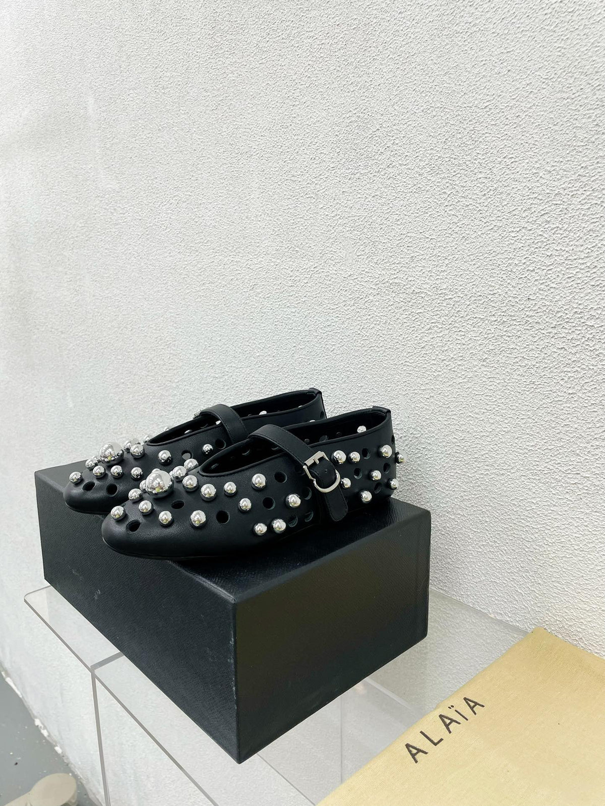 Alaila Ballet Flats In Black Lambskin Beaded  897246