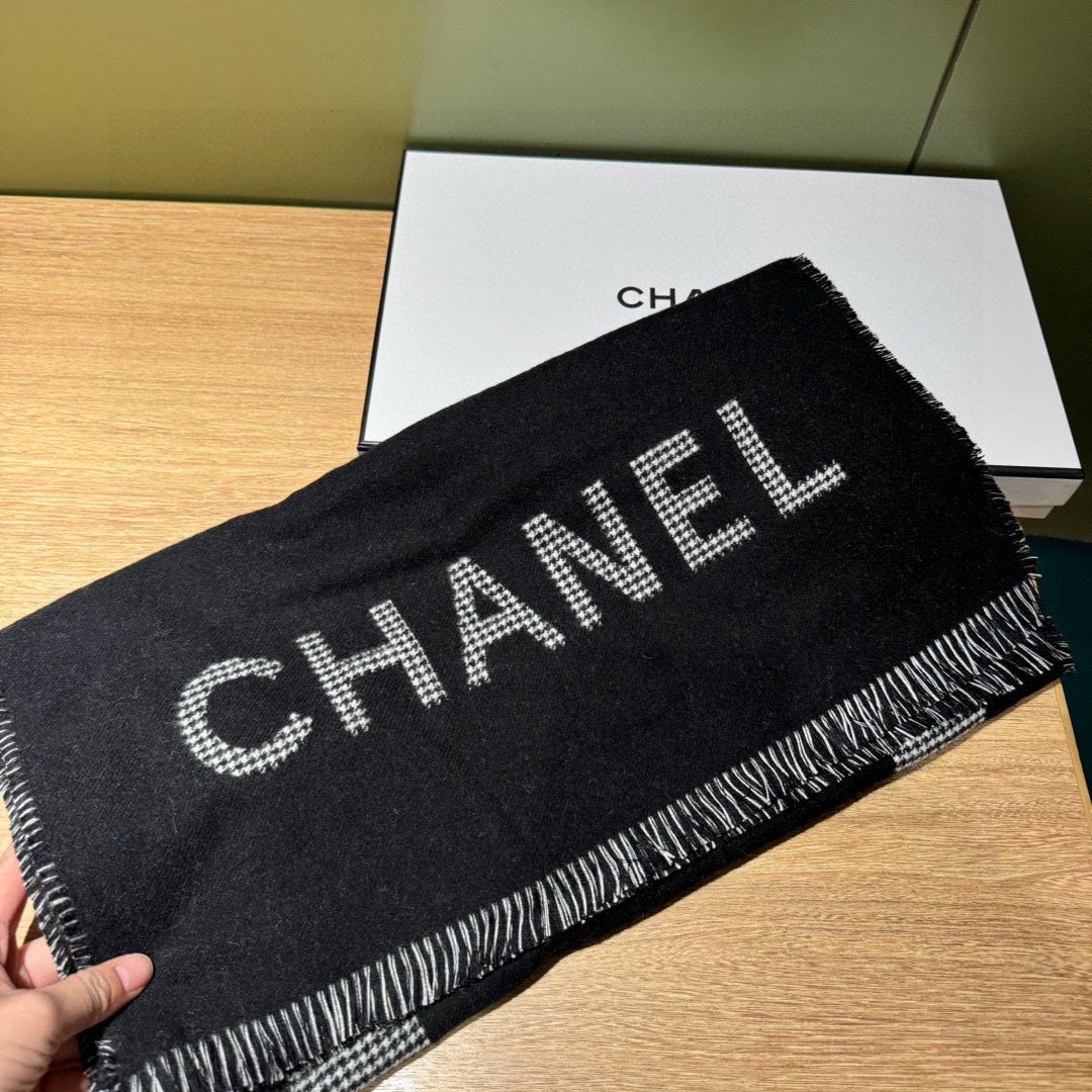 CC Scarf 185 CM In Black Mix Grey Serrated Shape Cashmere 422861