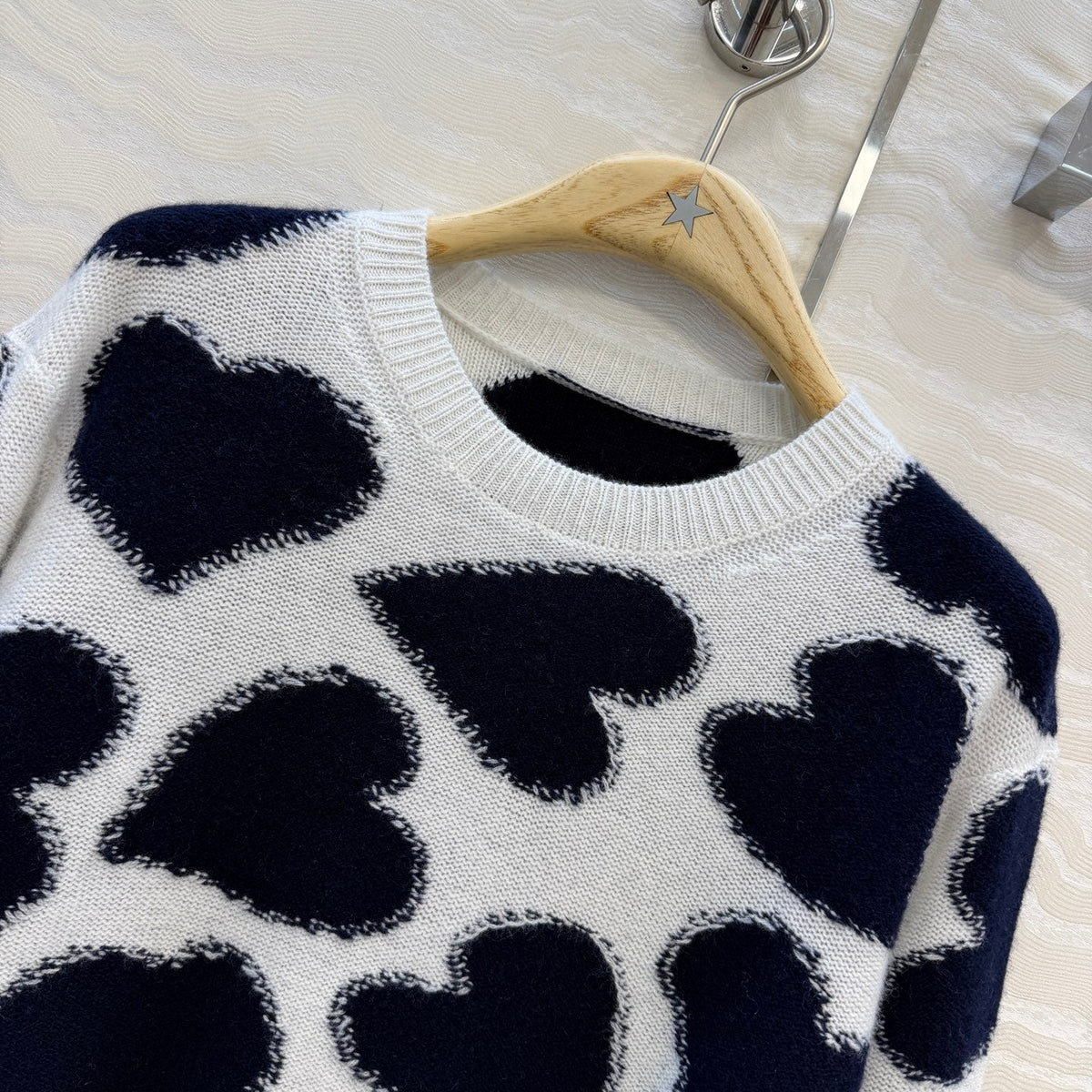 Dior 2026 Navy Blue Heart-patterned Cashmere Top 427161