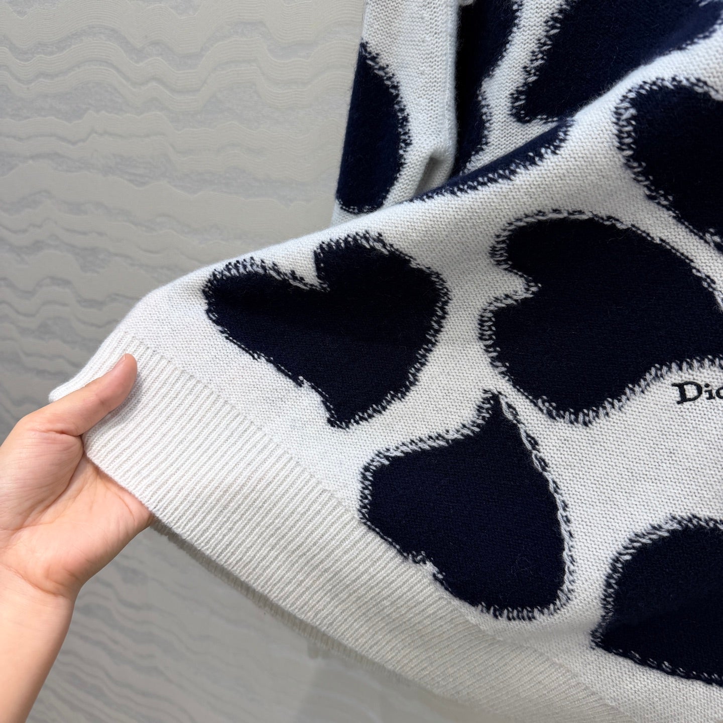 Dior 2026 Navy Blue Heart-patterned Cashmere Top 427161