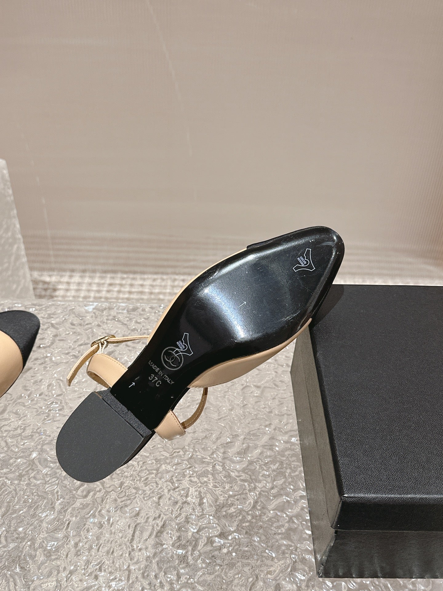 slingbacks 45 beige black lambskin grosgrain