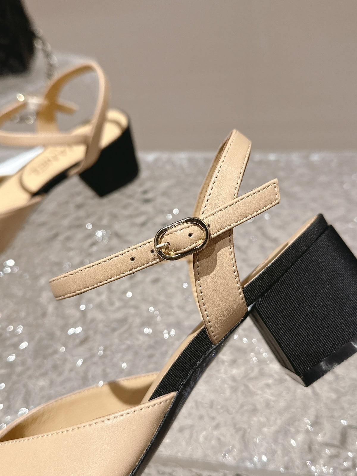 slingbacks 45 beige black lambskin grosgrain