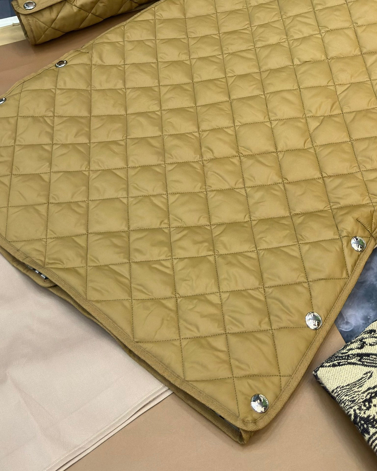 Burberry 25 Quilted  Hooded Long Coat Yellow Polyester Cotton