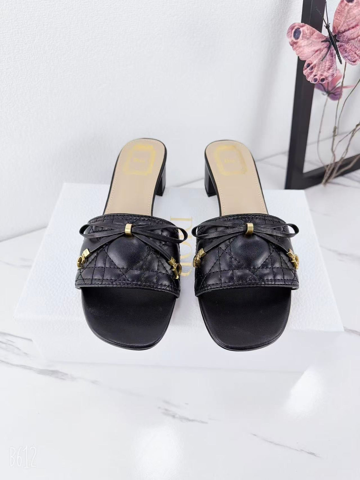 CD 26s Slippers Cowhide