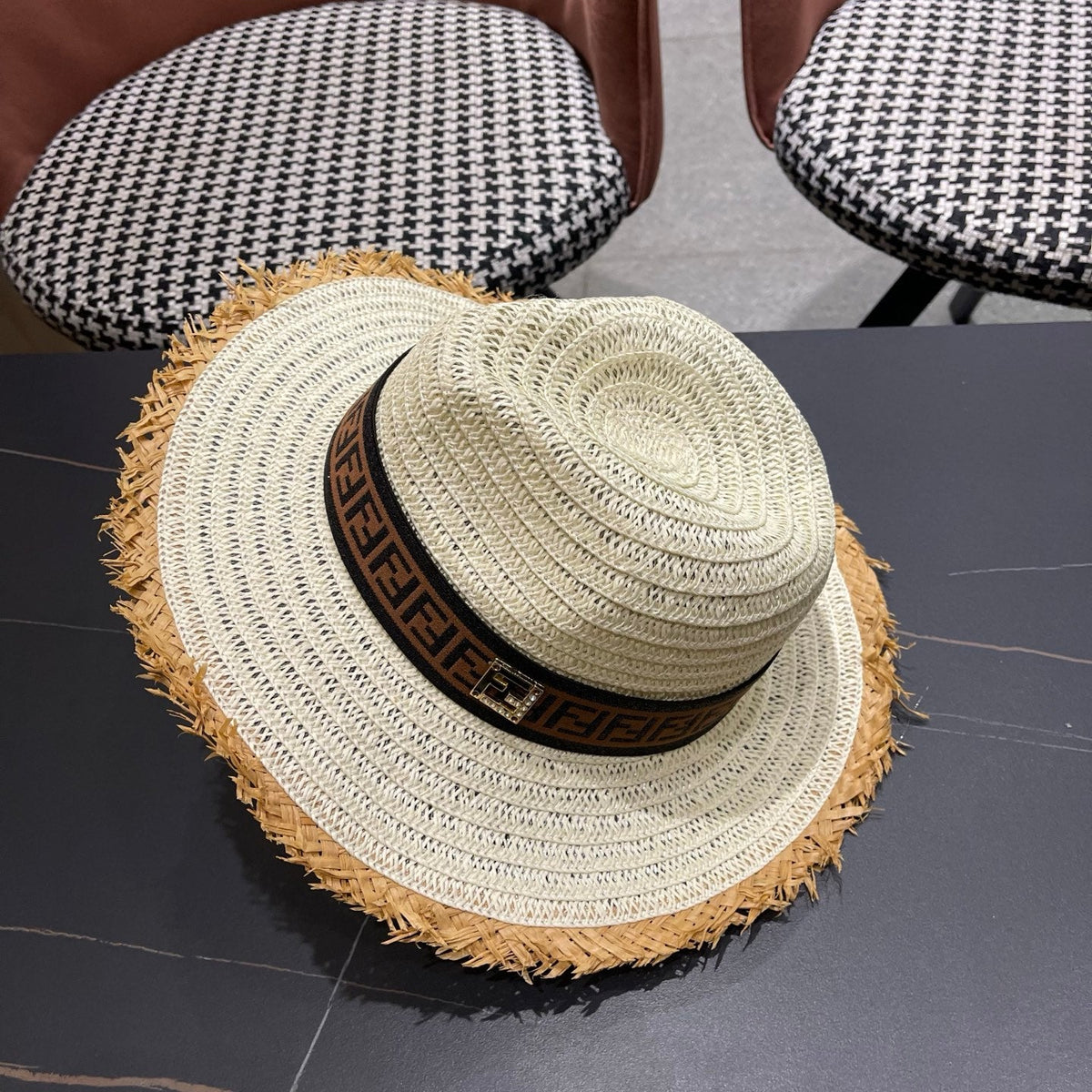 Fendi Wide-Brimmed Straw Hat 491777