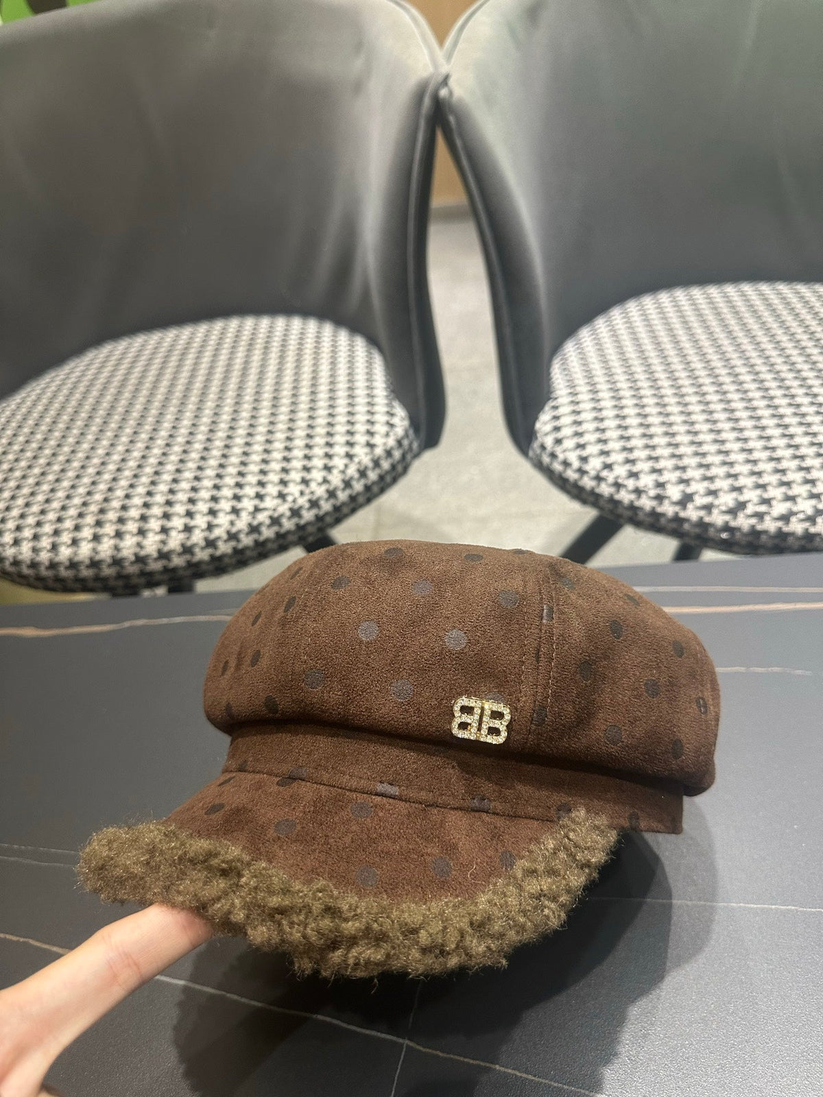 Burberry 2026 Newsboy Cap Hat Suede 550266
