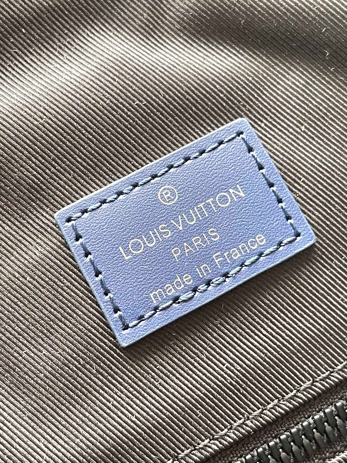 CHRISTOPHER MM 44 IN SAPPHIRE BLUE TAURILLON