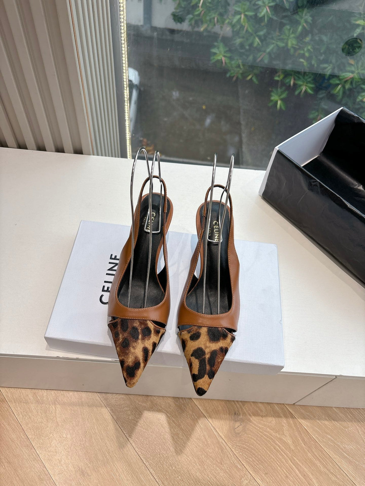 CELINE Slingback  Leopard  Brown Leather 285984