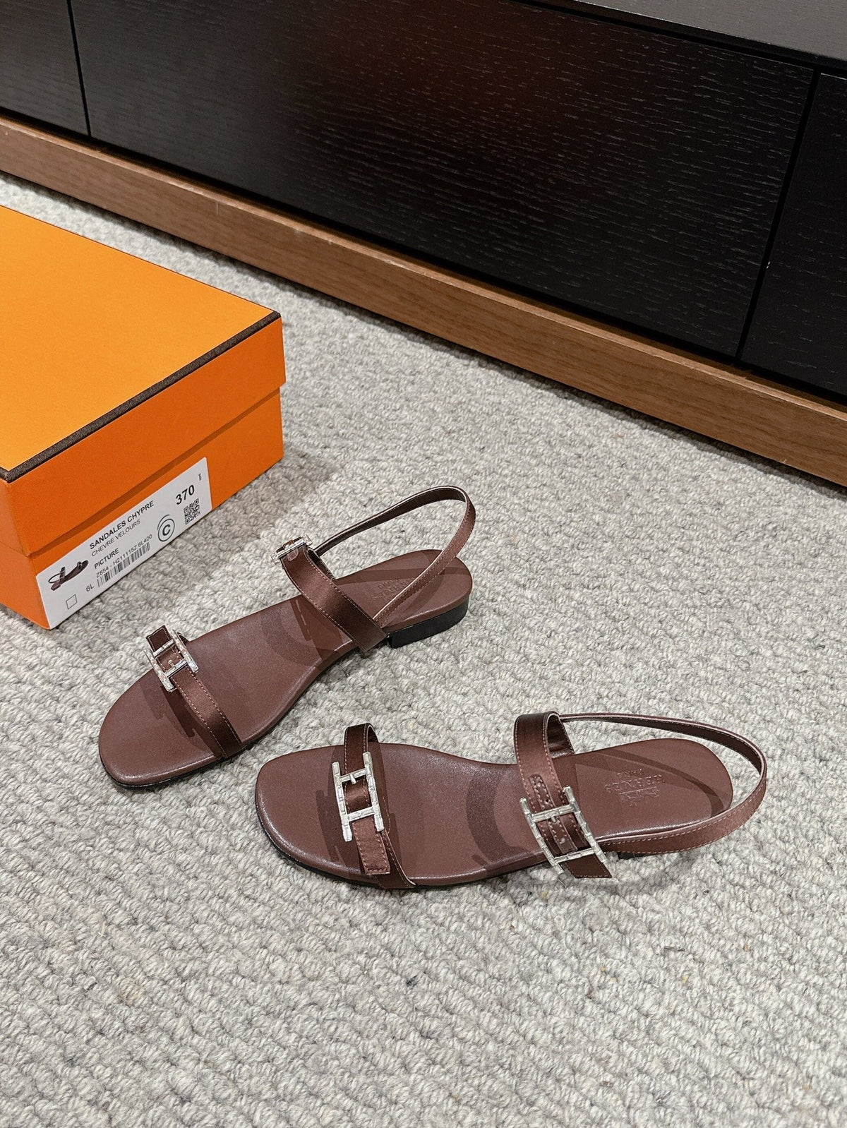 BUCKLE SANDAL CHOCOLATE CALFSKIN