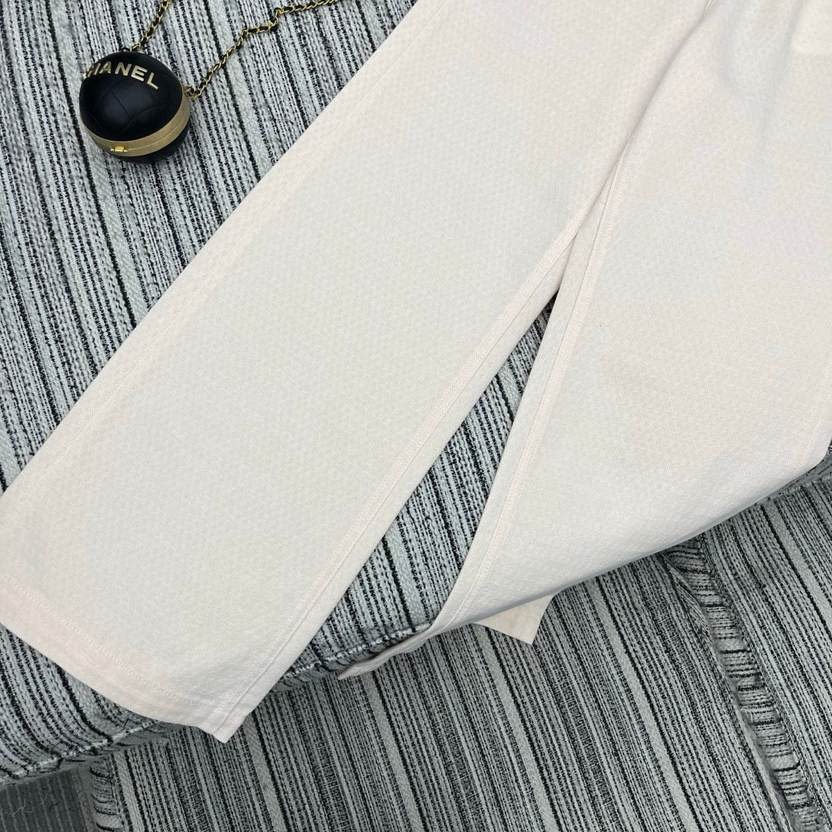 Chanel 2026 Straight-leg Trousers With Double C Leather Belt Light Pink Cotton 365396