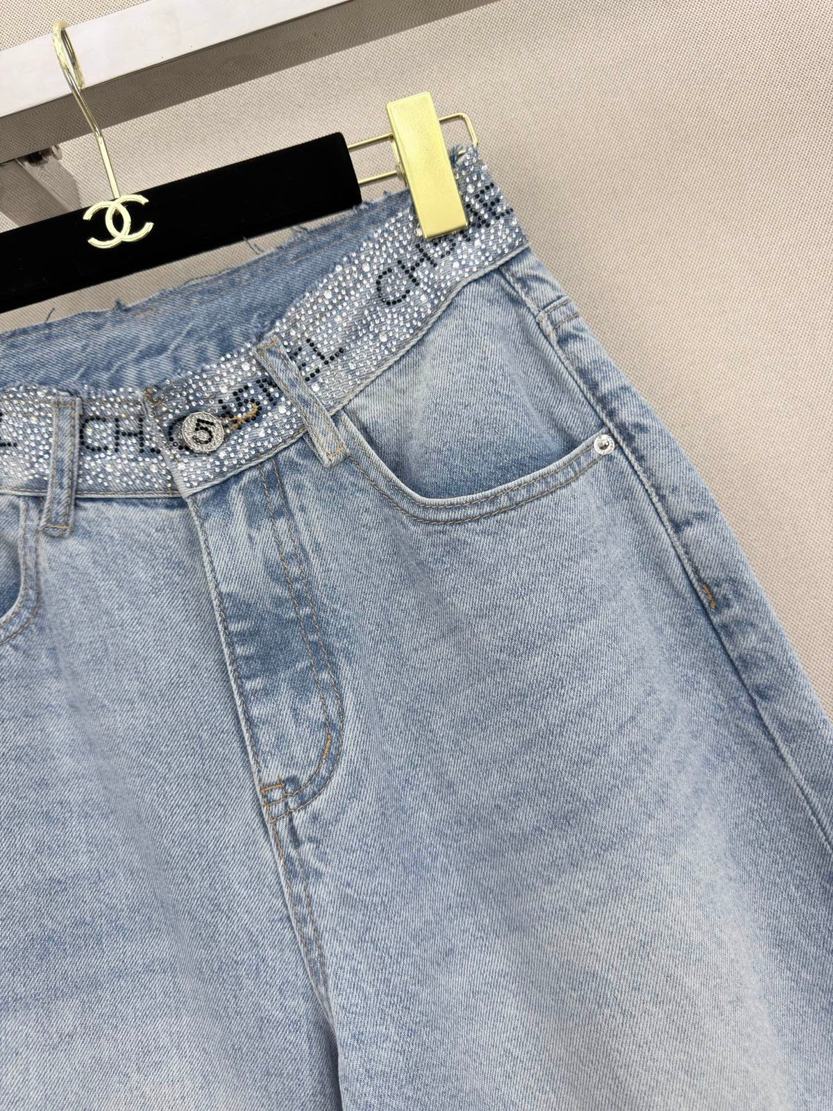 Chanel 2026 Wide-leg Pants With Rhinestone Waist Blue Cotton 371501