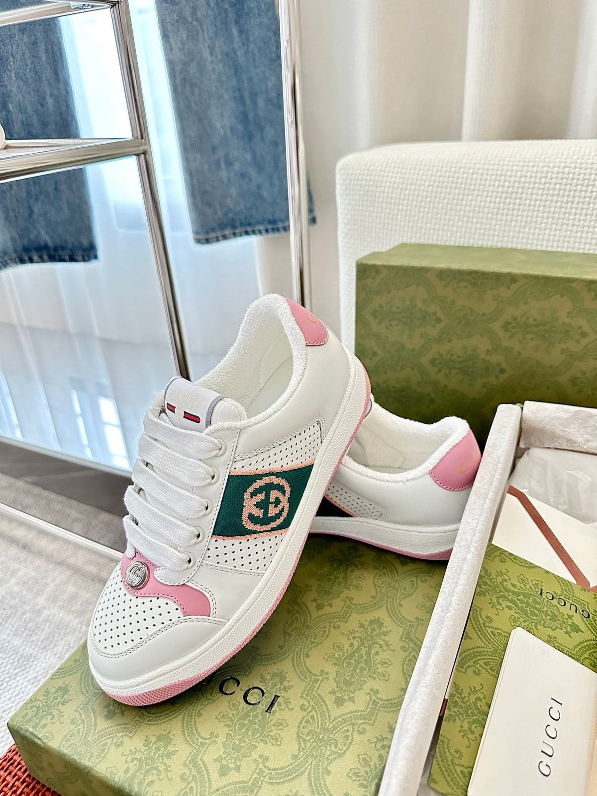 GG SCREENER SNEAKER WHITE AND PINK CALFSKIN