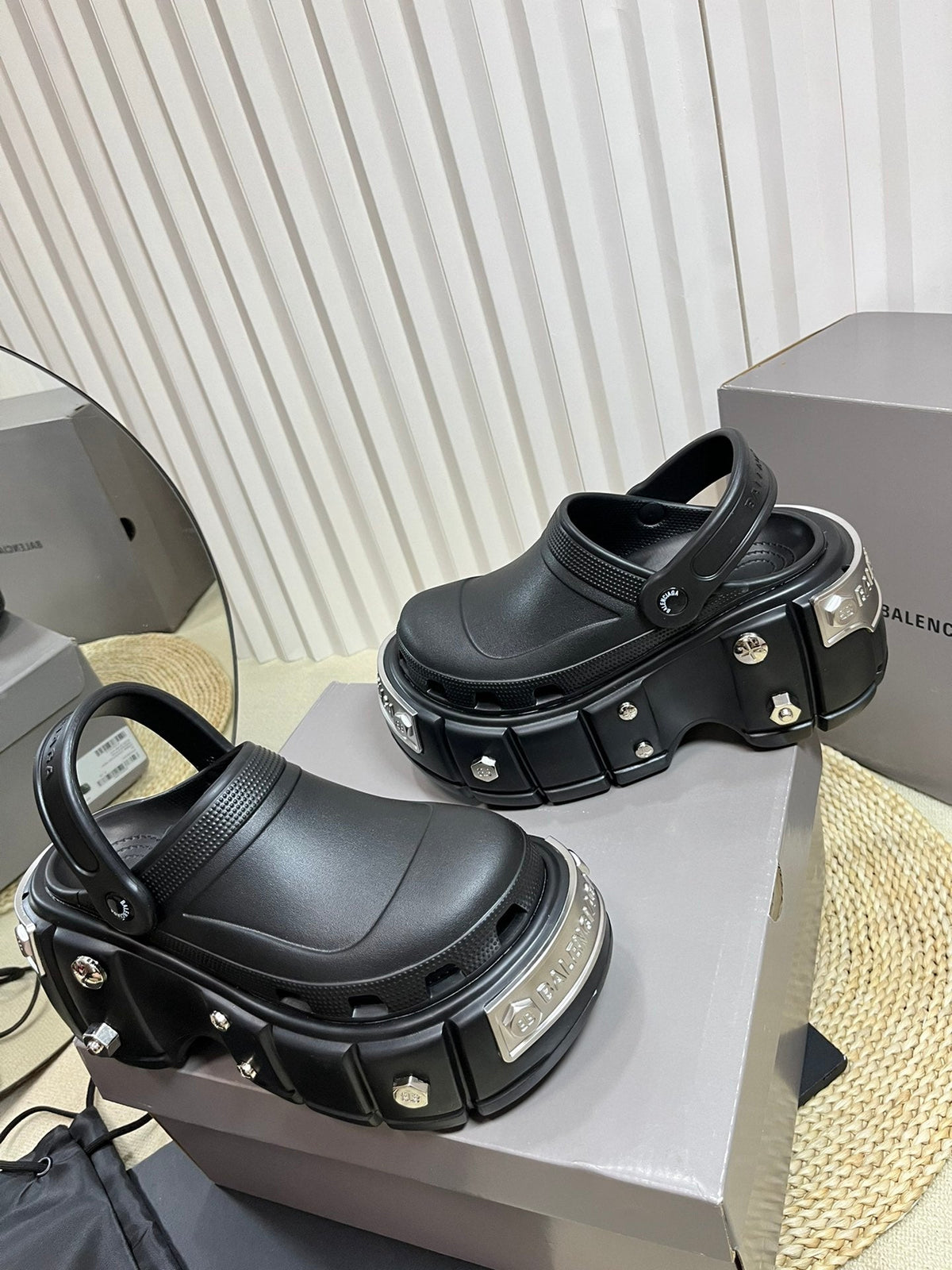 Balenciaga x Crocs Hardcrocs Black Leather 672650