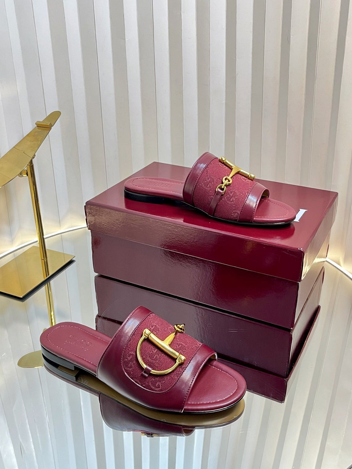 GC 25 Horsebit GG Sandals Red Canvas 294673