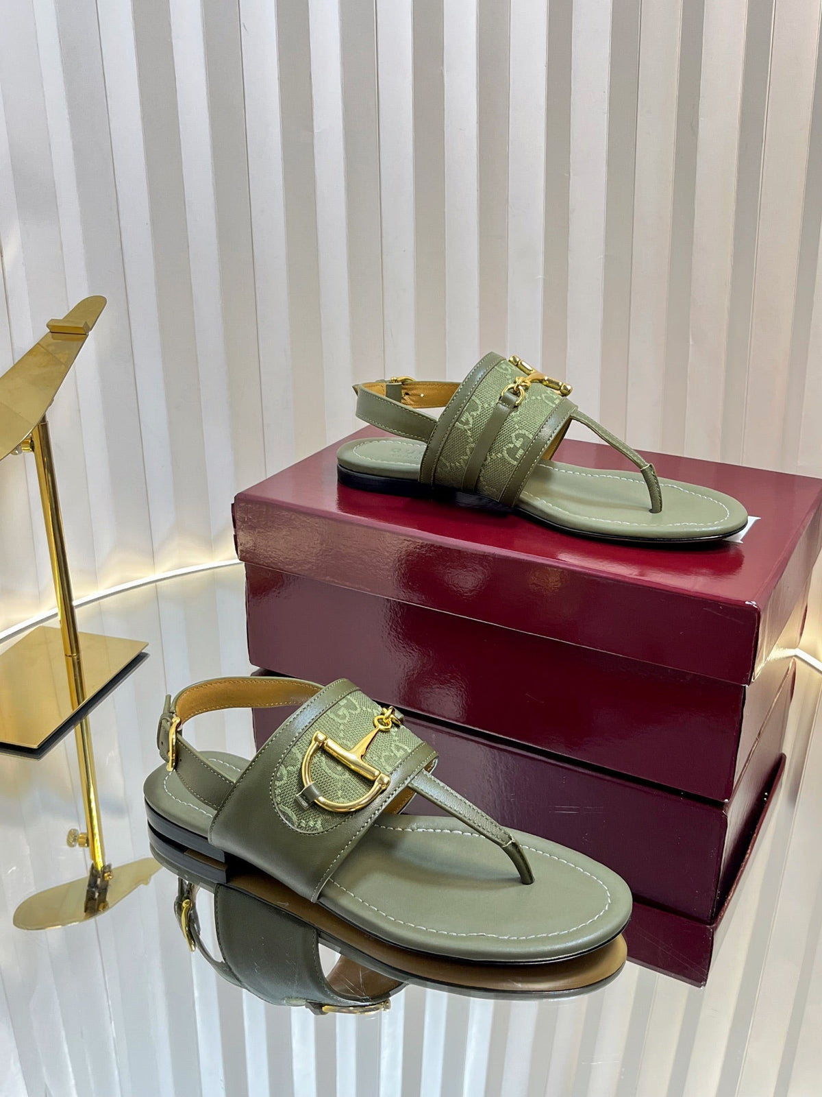 GC 25 Thong Sandal Dark Green Canvas 294683