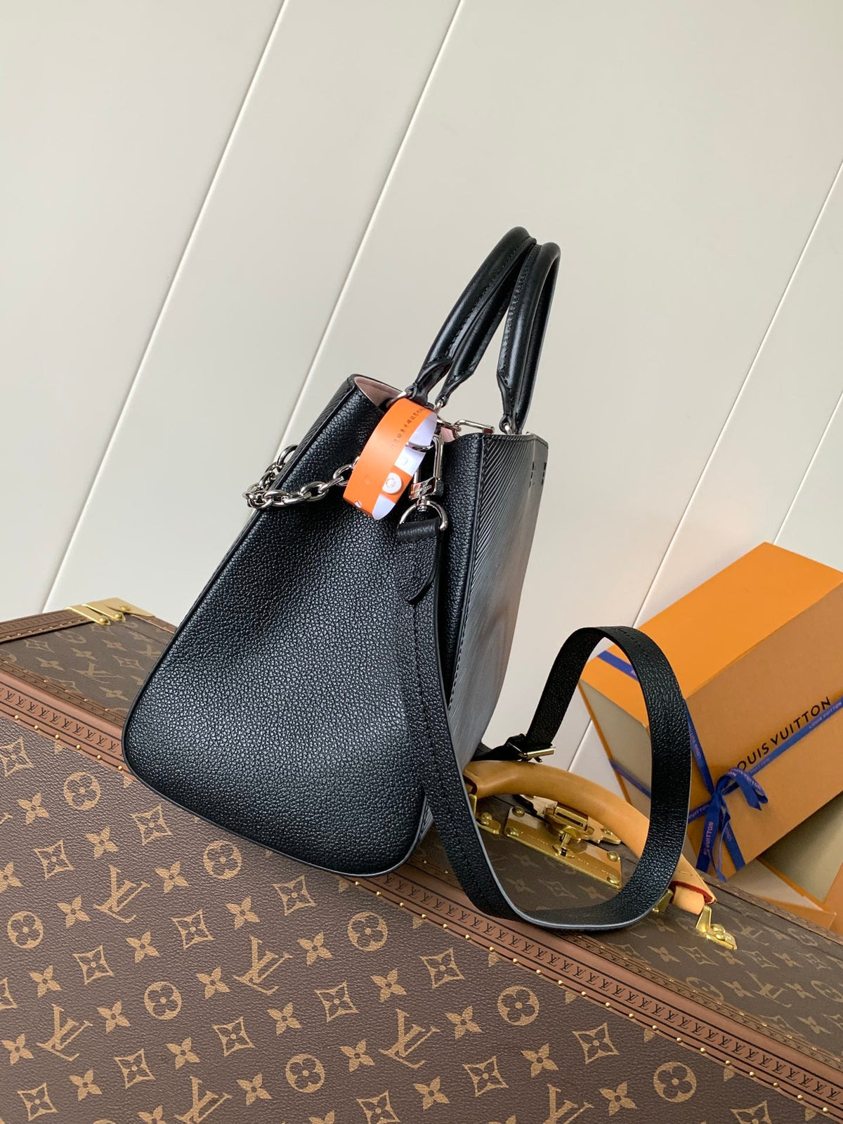 LV Marelle 30cm Tote Bag Black mix White Epi grain leather 241074