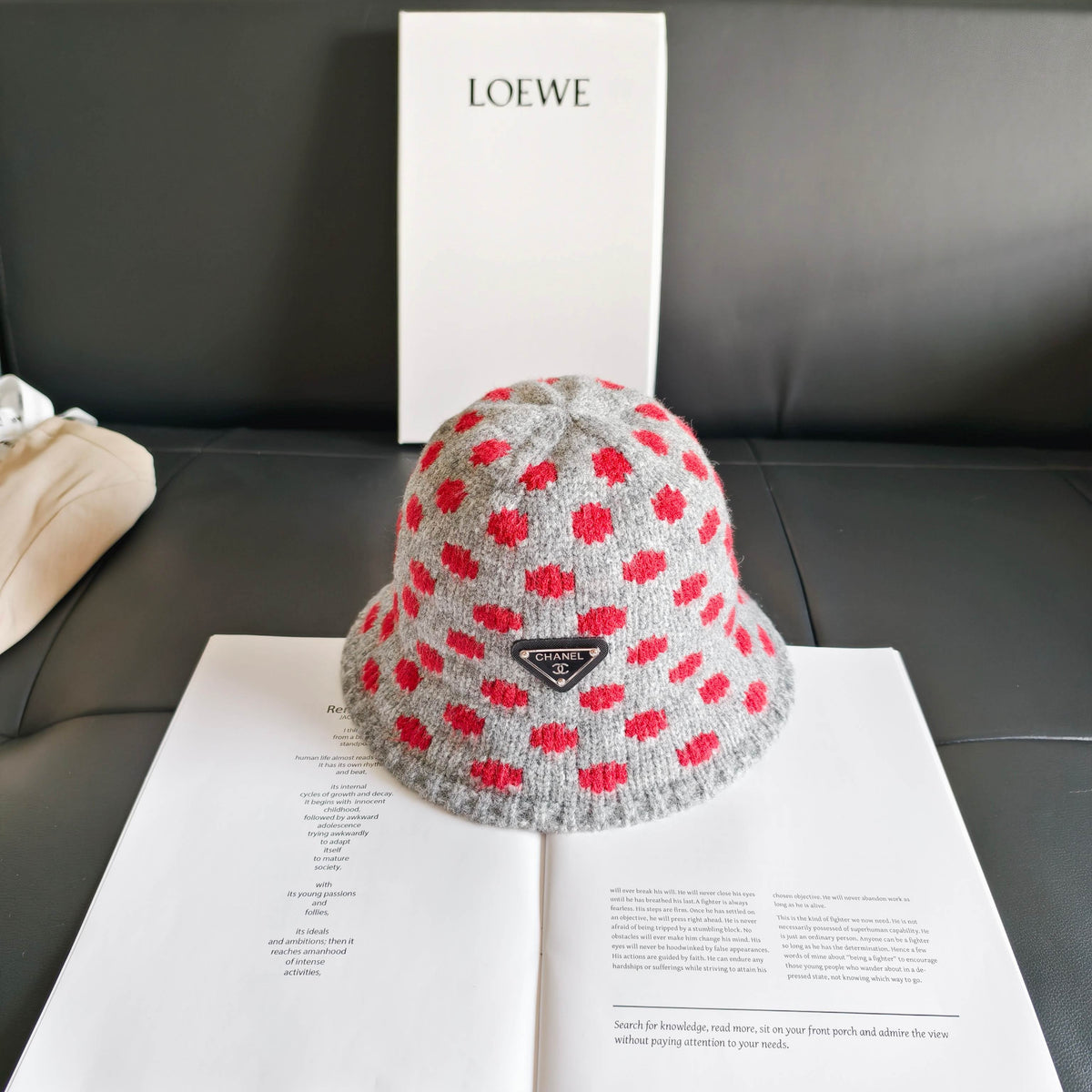 Prada 2026 Polka Dot Knitted Hat 565531