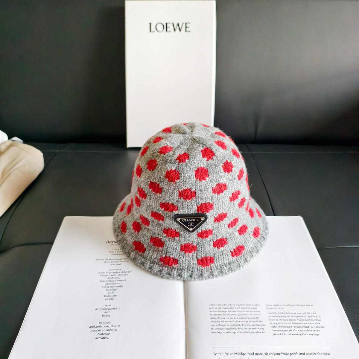 Prada 2026 Polka Dot Knitted Hat 565531
