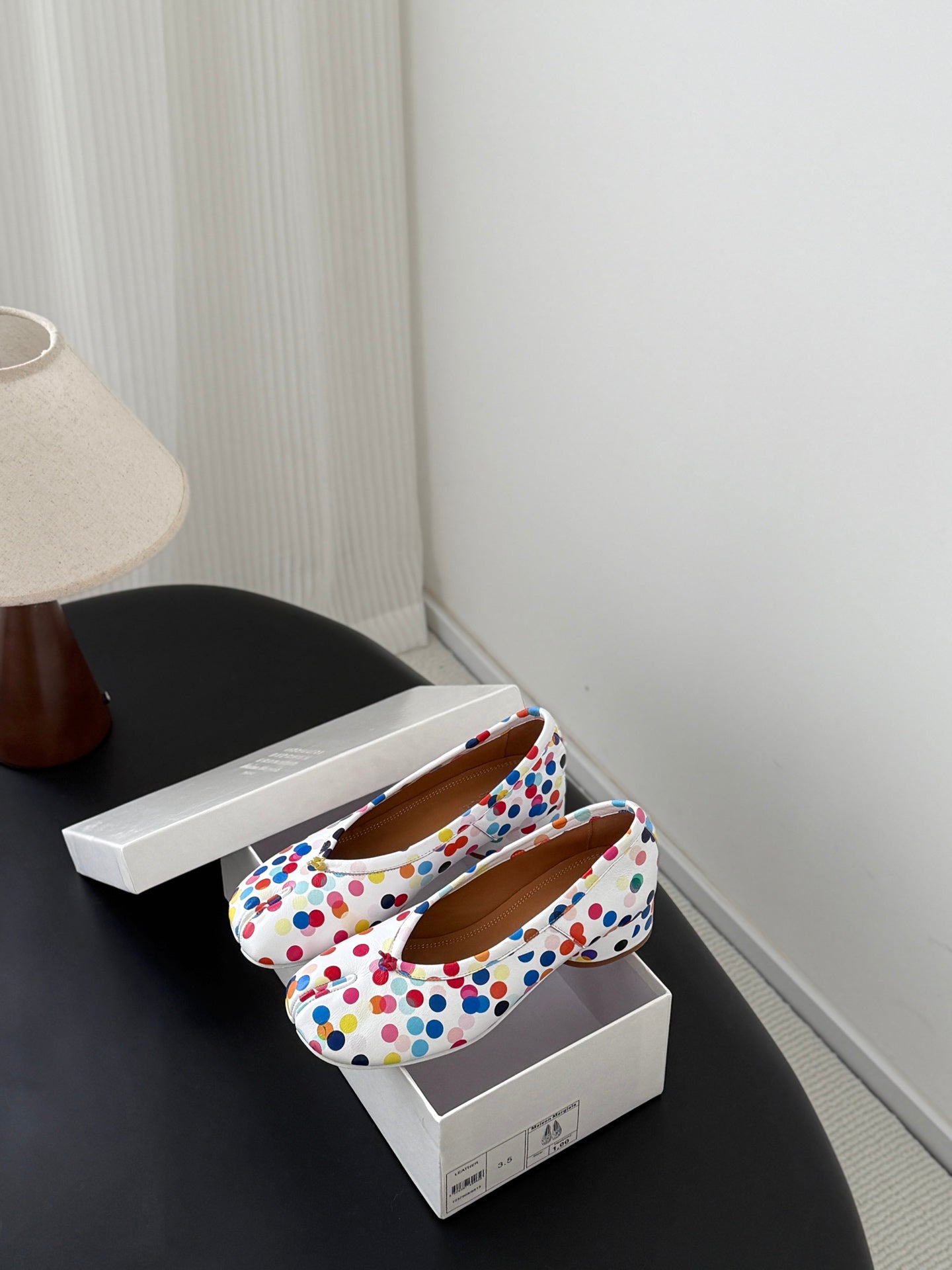 Maison Margiela 2026 Tabi Ballet Flats White Mix Colors Sheepskin 915401