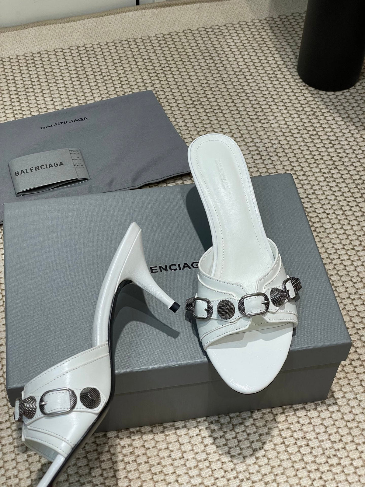 CAGOLE HIGH MULES IN WHITE OIL-WAX SHEEPSKIN