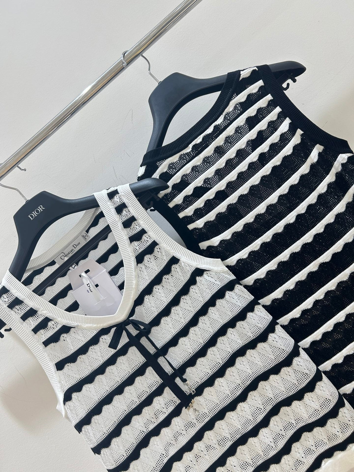 Dior 2026 Knit Vest Black And White Bow Detail Tencel 479351