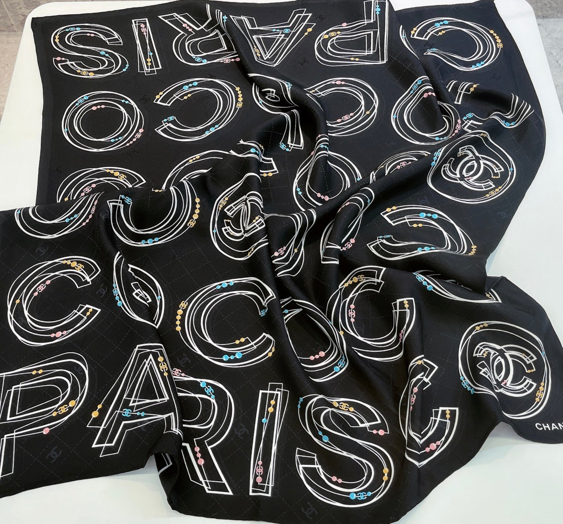 CC Square Scarf 90 CM In Black Mix White Silk 288720