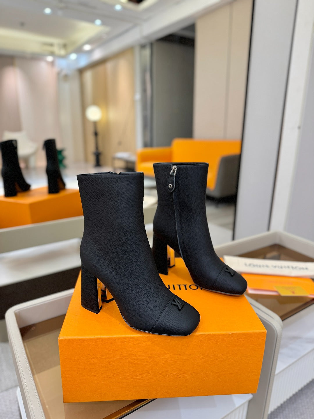 LV Ankle Boots 90 Black Calfskin 573717