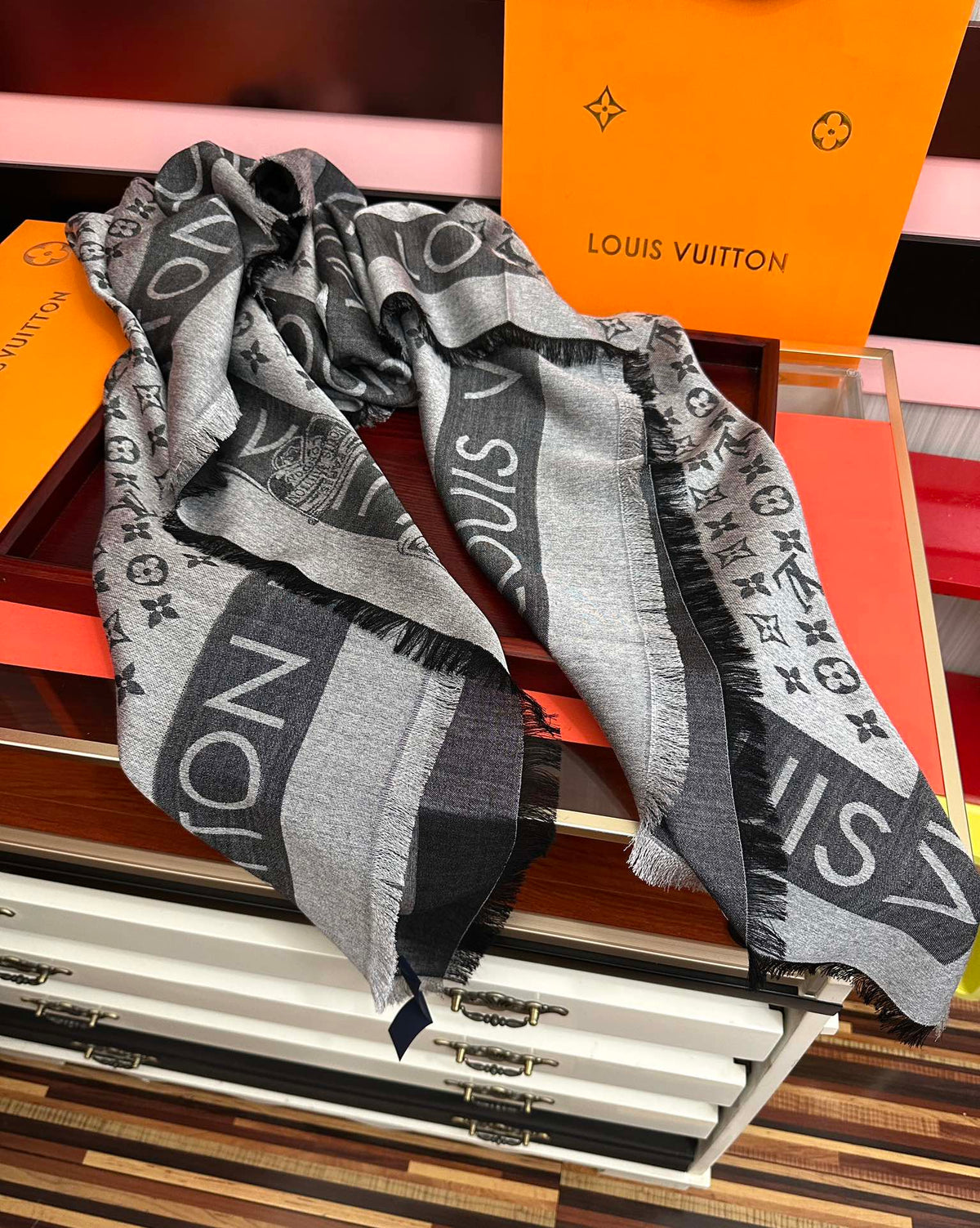 LV  Long Scarf 140cm Black Gray Cashmere 967310