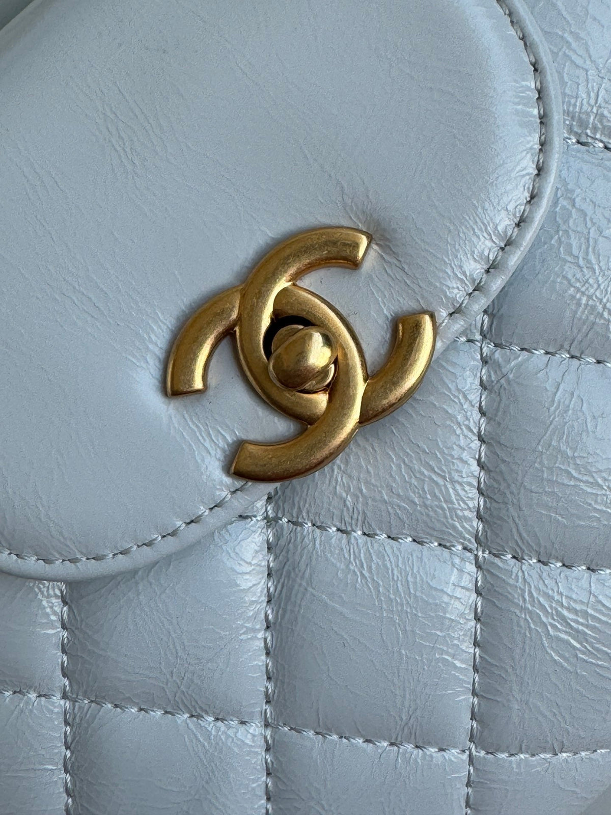 cc 24a nano 19cm kelly shopper bag cloud blue lambskin