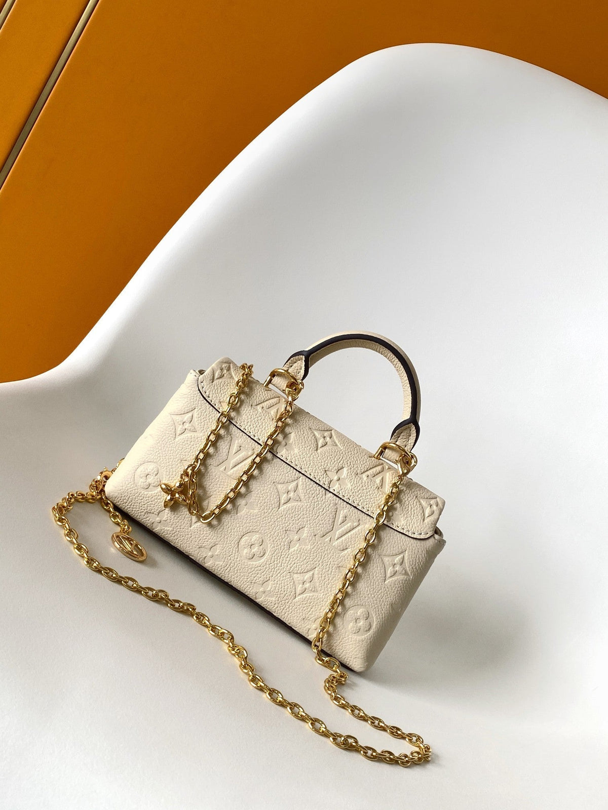 LV Nano Madeleine bag 21cm Beige Cowhide 252073