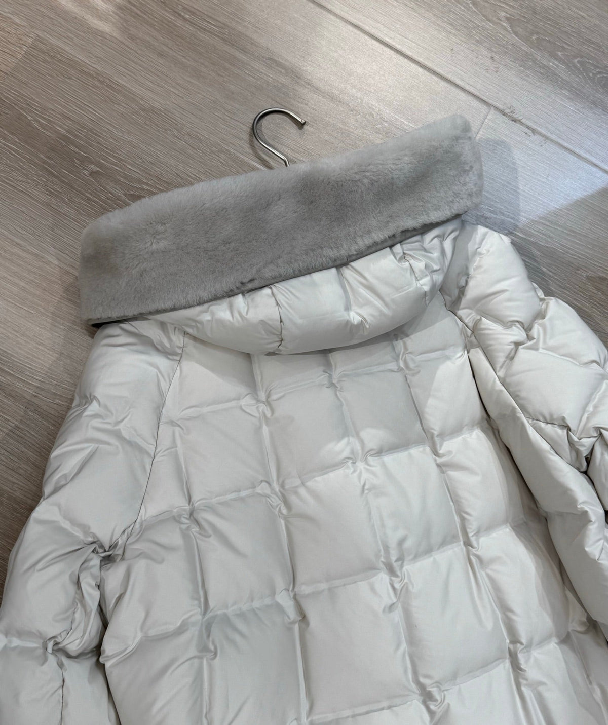LP 25 Hooded Long Goose Down Light Gray Jacket with Fur Trim 124985