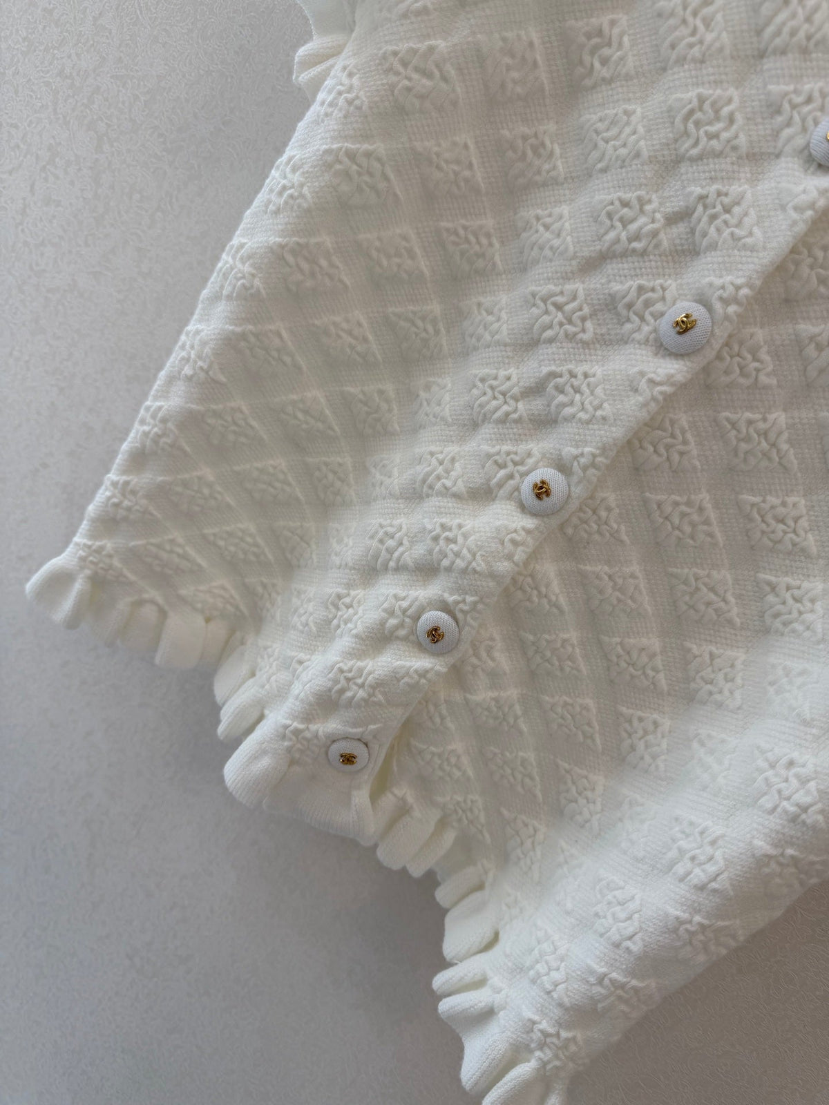 Chanel 2026 Crew Neck Short-sleeved Cardigan White Cotton 394834
