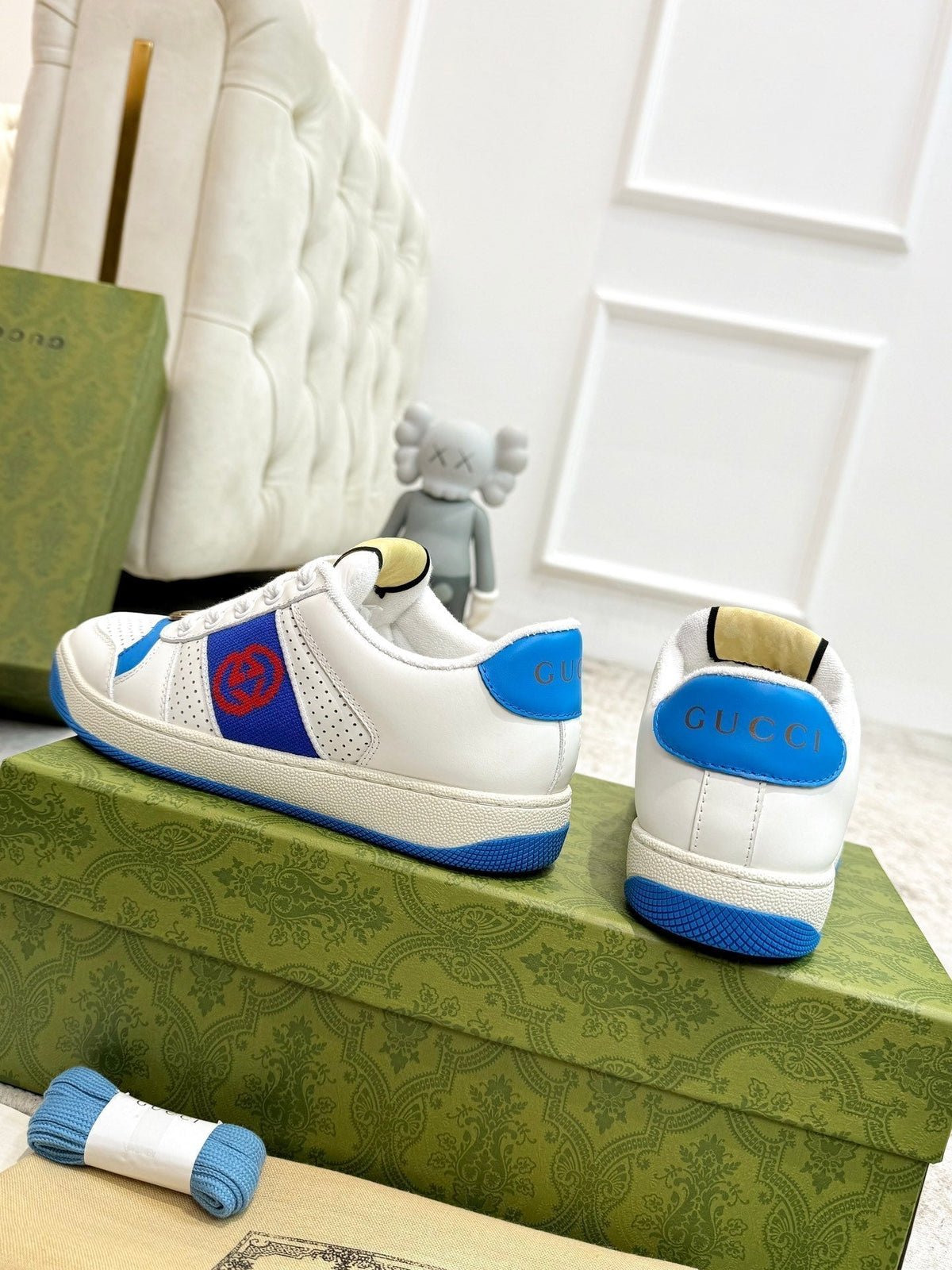 GG Men's Screener Sneaker White Blue Sheepskin 574737
