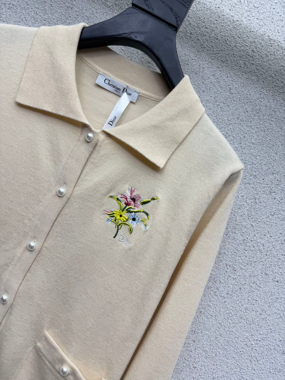 Dior 2026 Knitted Wool Cardigan With Flower 913239