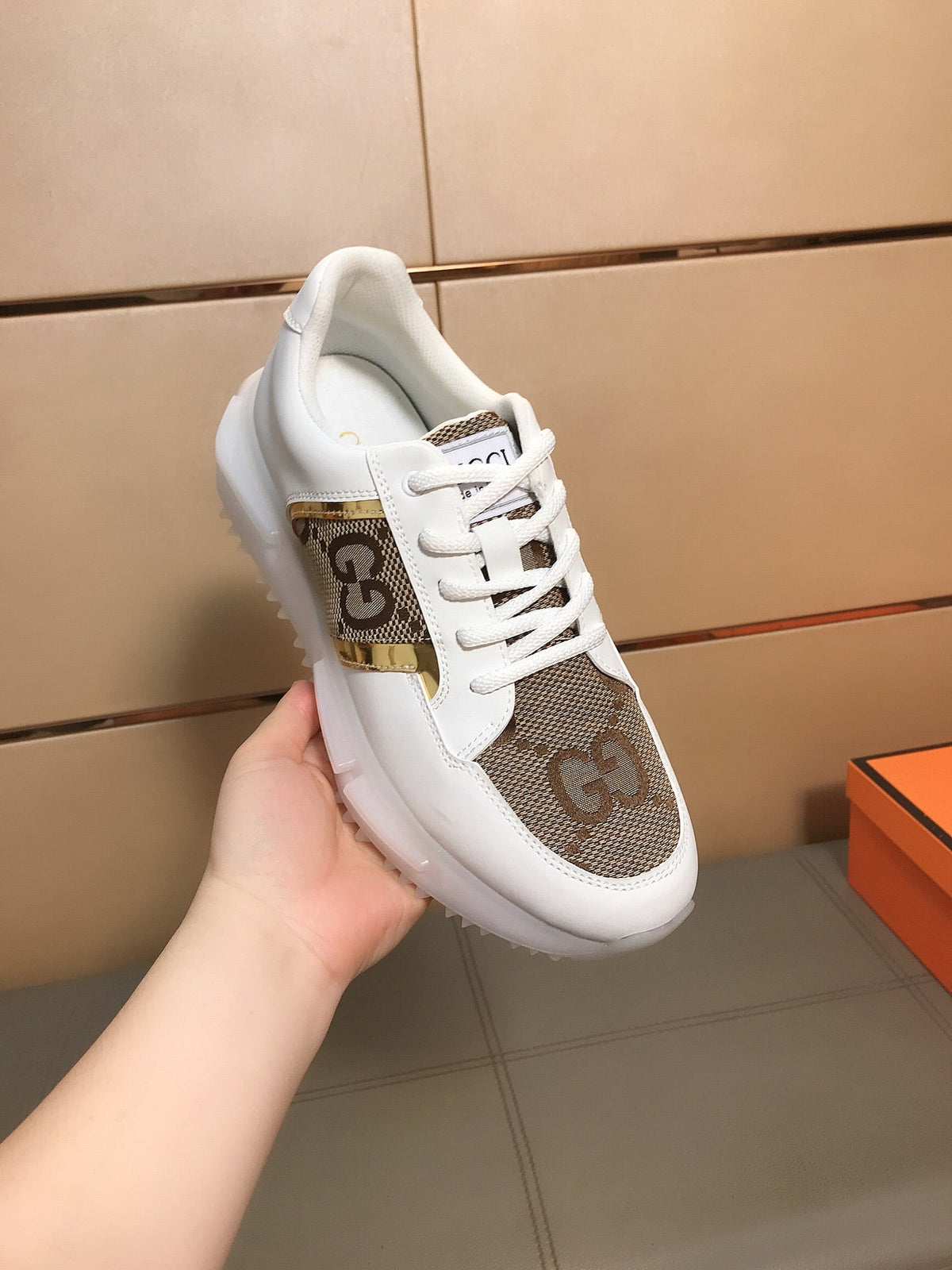 GG Men's Sneaker White Cowhide 735848