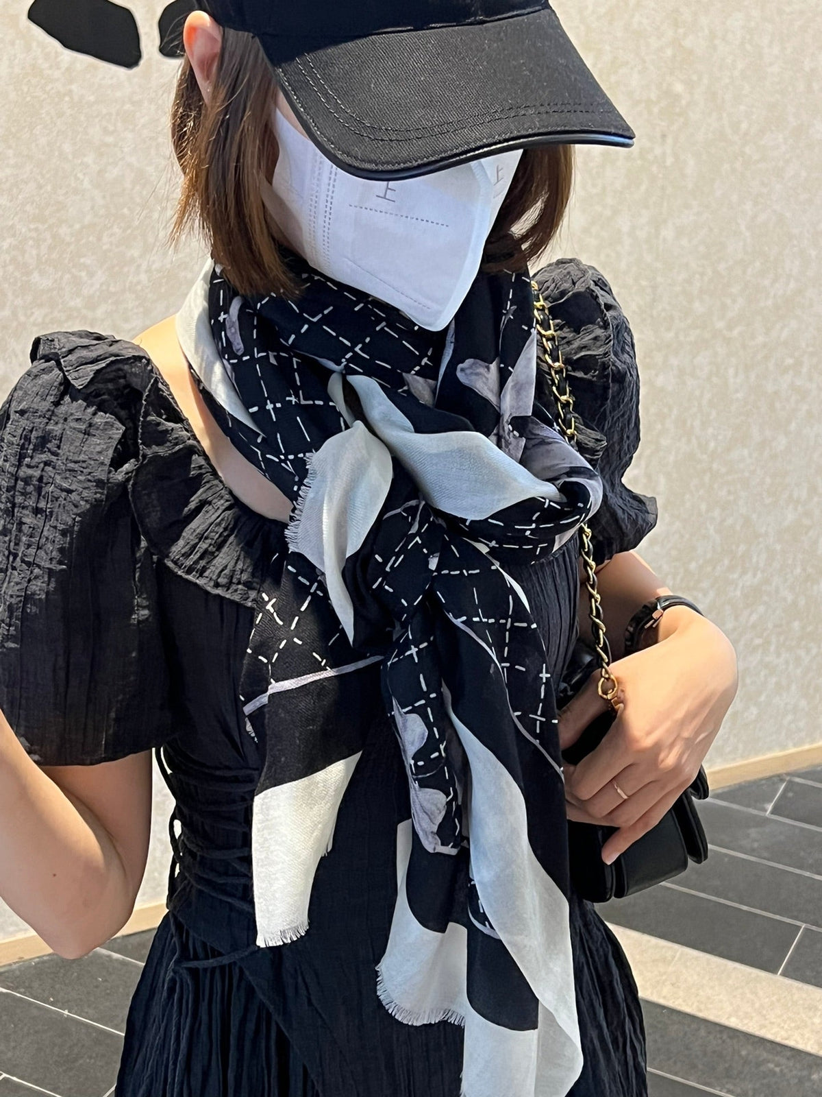 CC Scarf 200 CM In Black White Cashmere Silk  255991