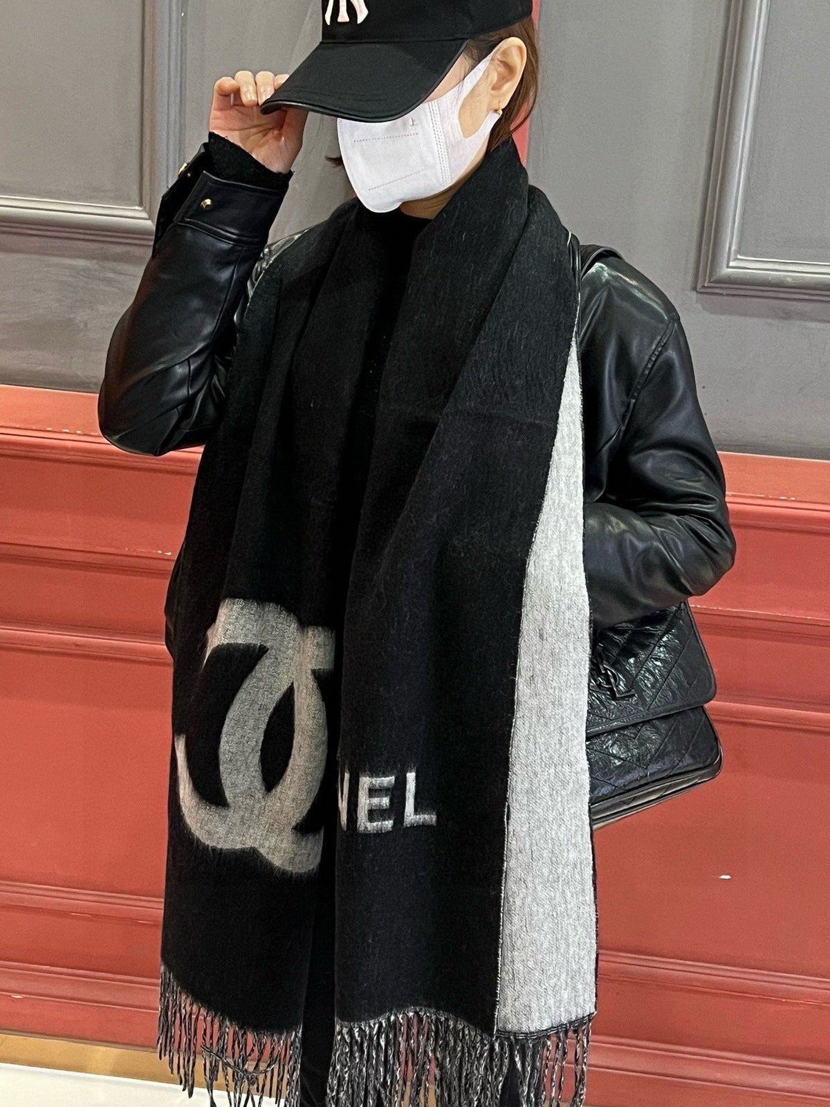 CC Scarf 200 CM In Black Mix Grey Cashmere 304302