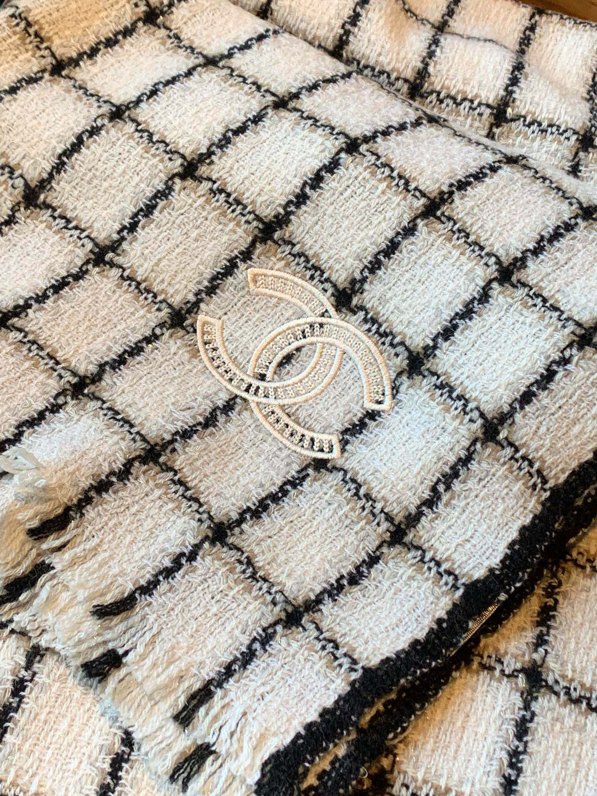 CC Scarf 200 CM In White With Black Plaid Cashmere 416803