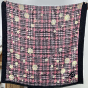 CC 25 Camellia Scarf 110cm Black Pink Cashmere 293163