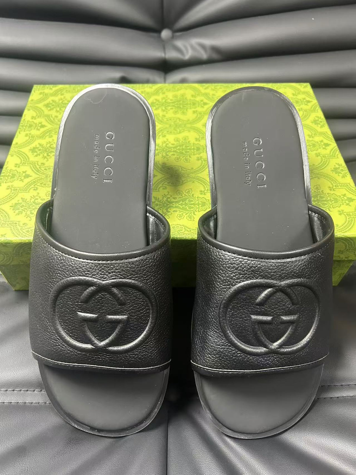 GG Men's 25 Monogram Slide Black Calfskin 540246