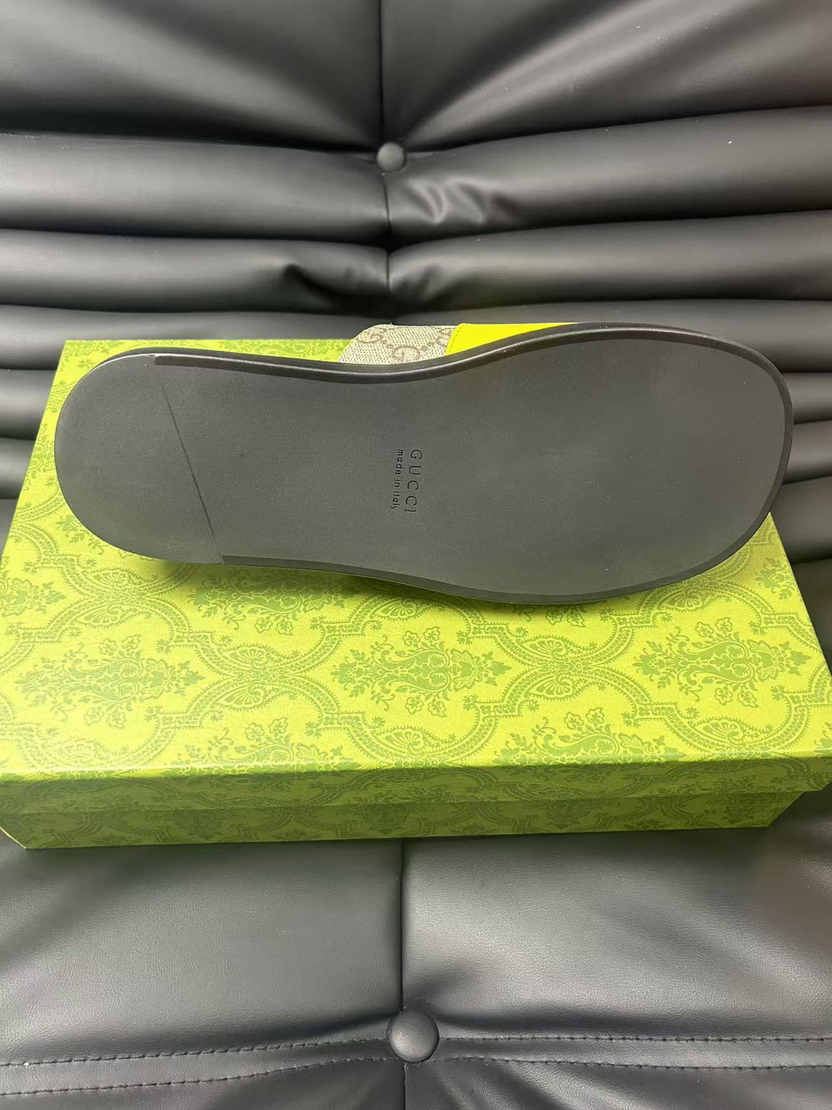 GG Men's 25 Slide Yellow Brown Calfskin 540252