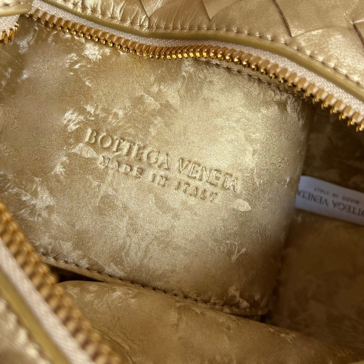 Bottega Veneta 2026 Loop Bag 21cm Intrecciato Woven Leather