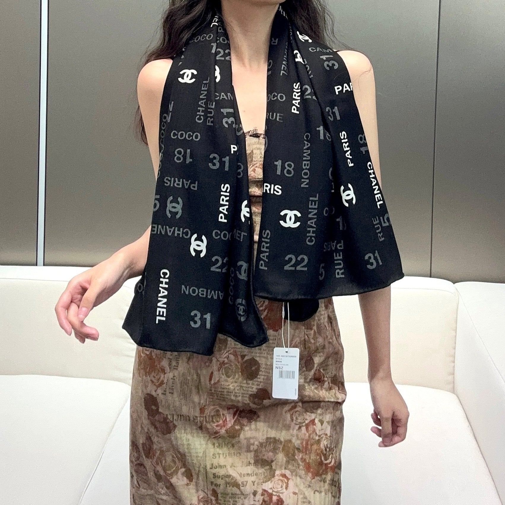 CC Square Scarf 140 CM In Black Cashmere Silk  422704