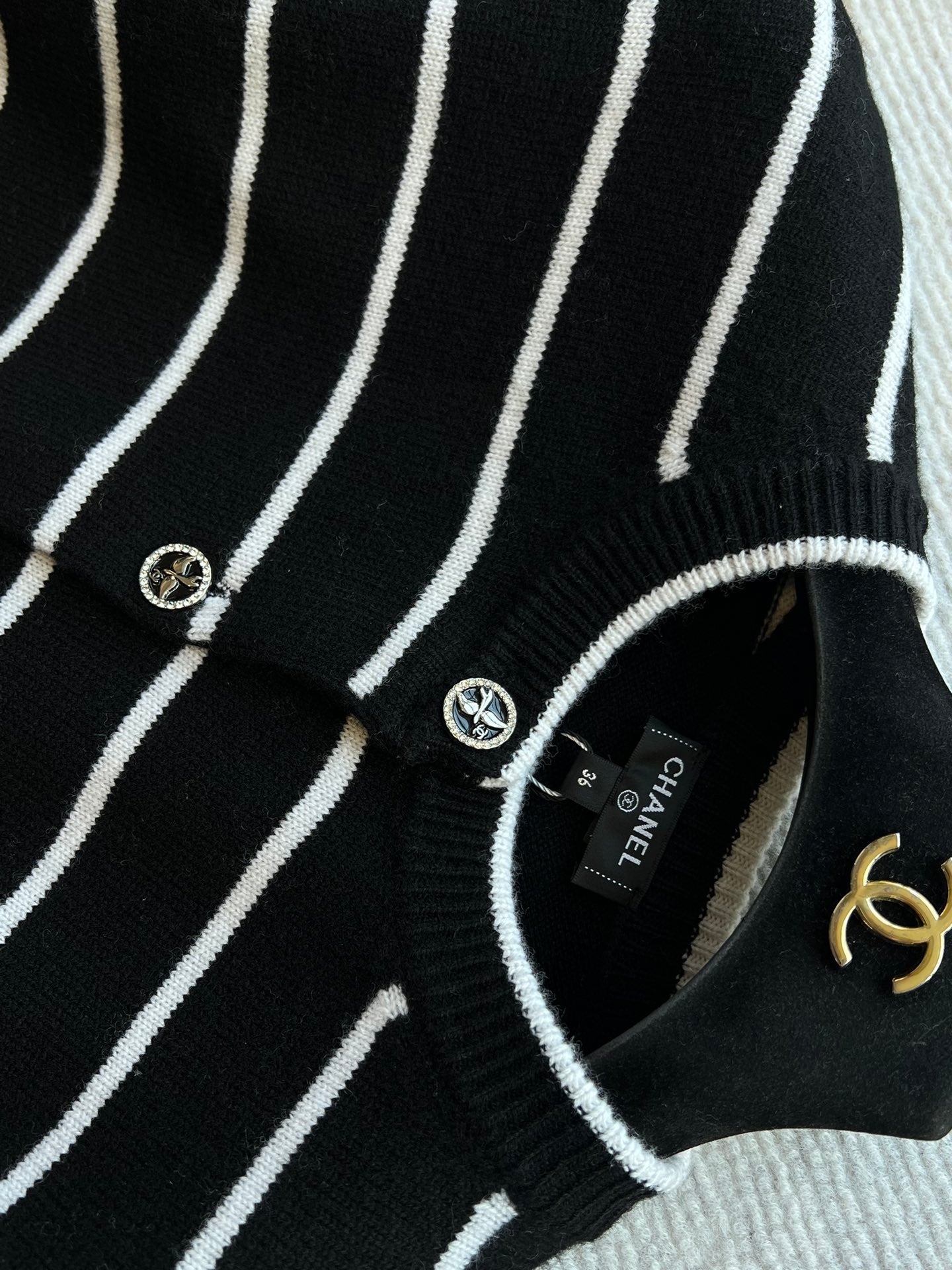 CC 25 Cardigan Black Cashmere 227225