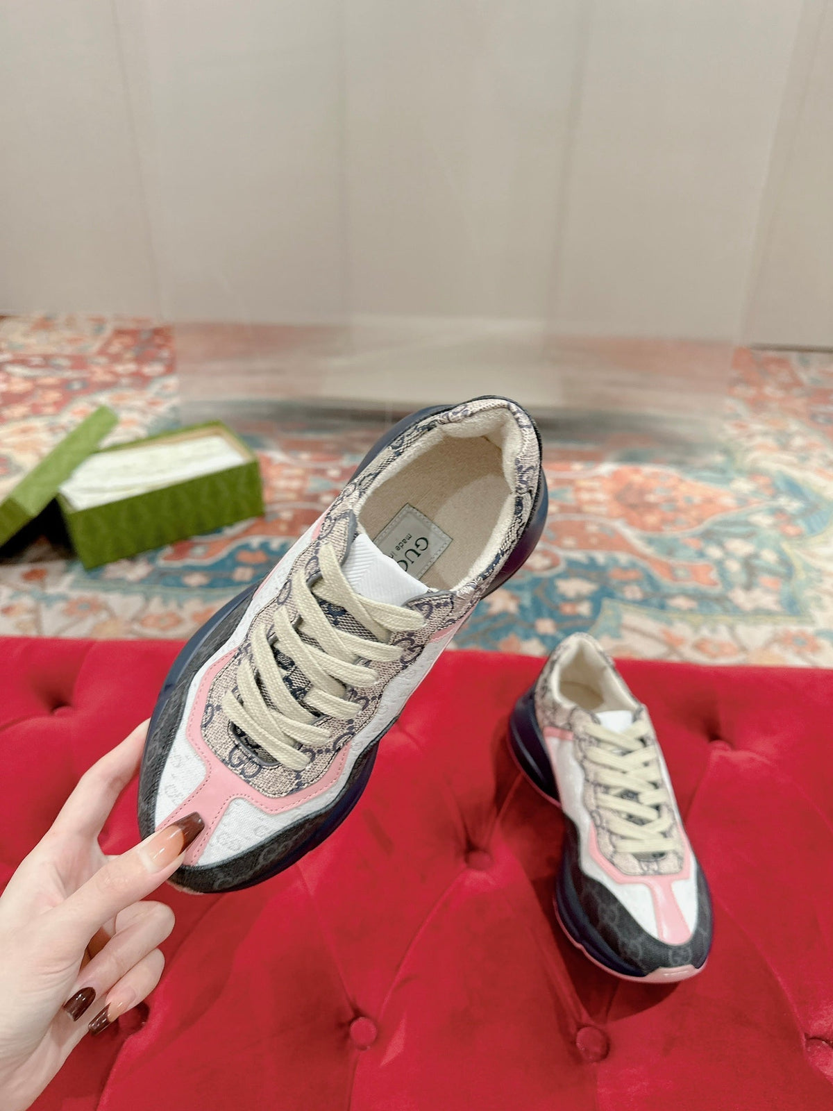 GG RHYTON TRAINER CHARCOAL AND WHITE CALFSKIN