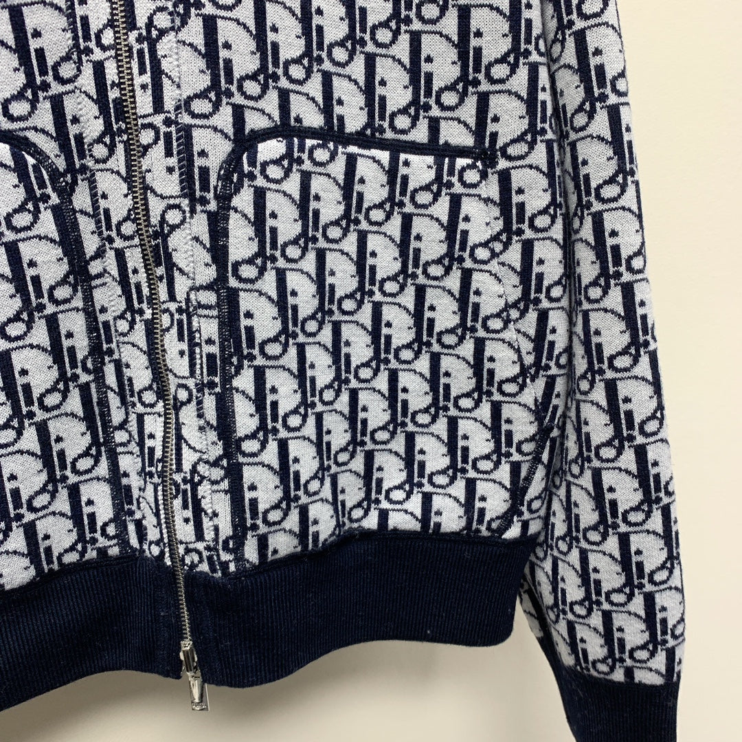 CD 25 Double-Sided Knitted Hooded Jacket 293319