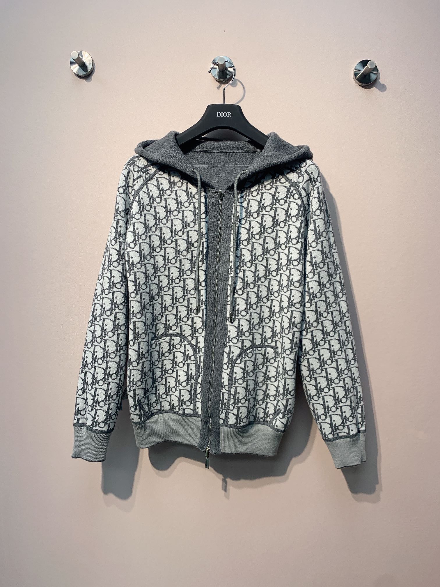 CD 25 Double-Sided Knitted Hooded Jacket 293319