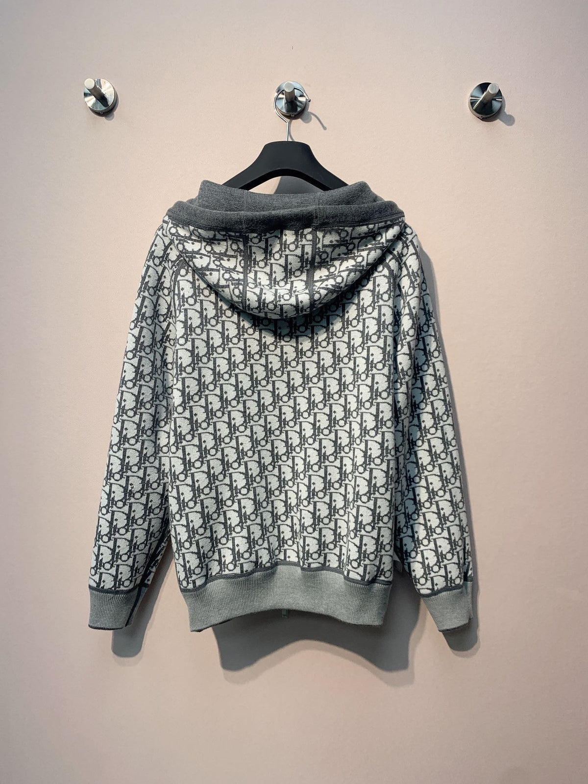 CD 25 Double-Sided Knitted Hooded Jacket 293319