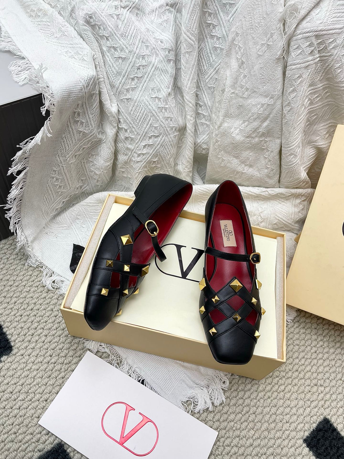 VT 26s Mary Jane Ballet Flats Black Burgundy Lambskin 611366